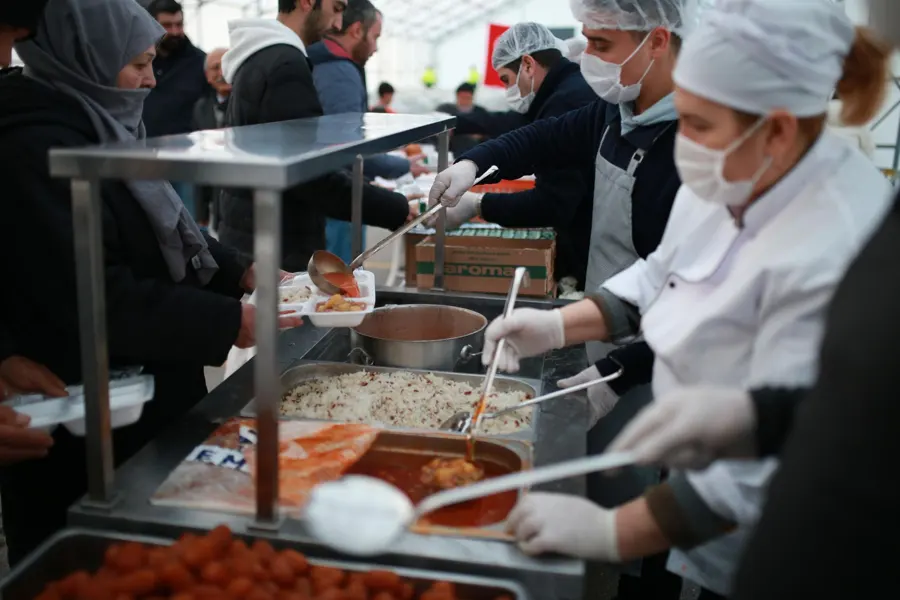 Etimesgut Belediyesi’nden Ramazan’ın İlk Gününde İftar Buluşması 1 Etimesgut Belediyesi’nden Ramazan’ın İlk Gününde İftar Buluşması 1