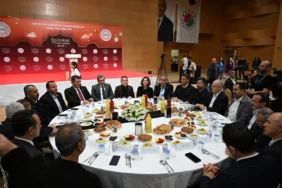 Başkan AESOB iftar yemeği (4)