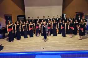 Manisa Büyükşehir Belediyesi Çok Sesli Gençlik Korosu’na Antalya’da ödül (4)