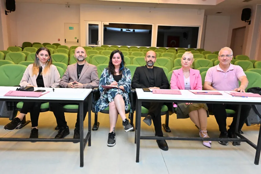 Genç Müzisyenler MAGSO İçin Sahneye Çıktı: İlk Konser 19 Mayıs’ta 1 Genç Müzisyenler MAGSO İçin Sahneye Çıktı: İlk Konser 19 Mayıs’ta 1