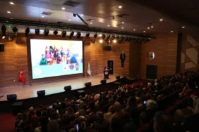 ANNELER GÜNÜNE ÖZEL ANLAMLI SEMİNER (3)