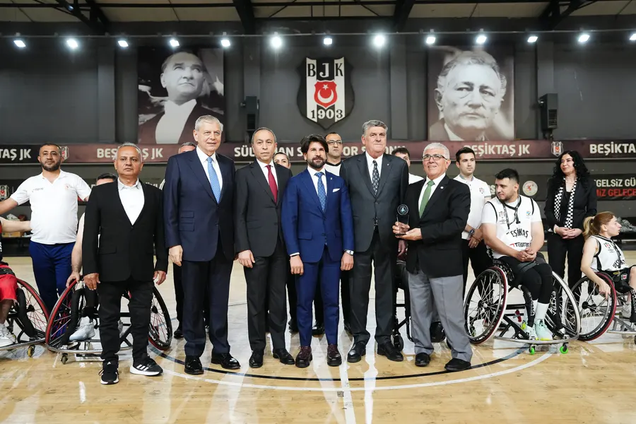 Beşiktaş ve Batman Dostluk Maçında Karşılaştı 1 Beşiktaş ve Batman Dostluk Maçında Karşılaştı 1