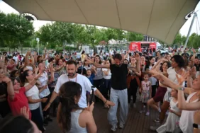 Manisa’da Gençlik Haftası Coşkusu Dans ve Sporla Yaşandı (10)