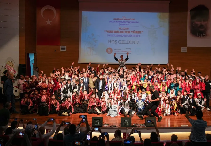 Keçiören'de 'Yedi Bölge Tek Yürek' Gösterisine Büyük İlgi 2 Keçiören'de 'Yedi Bölge Tek Yürek' Gösterisine Büyük İlgi 2