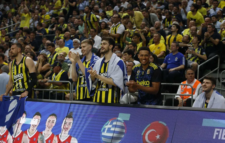 Fenerbahçe Beko Final Serisine Galibiyetle Başladı: 94-76 5 Fenerbahçe Beko Final Serisine Galibiyetle Başladı: 94-76 5
