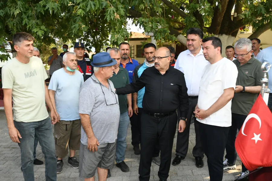 Balıkesir'de Yangın! Havadan ve Karadan Müdahale Sürüyor 2 Balıkesir'de Yangın! Havadan ve Karadan Müdahale Sürüyor 2