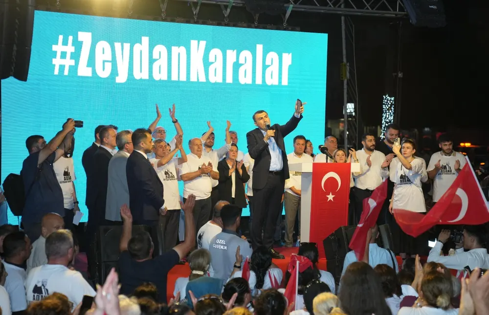 Adana Zeydan Karalar İçin Ayakta: “Başkanımızı Serbest Bırakın” 3 Adana Zeydan Karalar İçin Ayakta: “Başkanımızı Serbest Bırakın” 3
