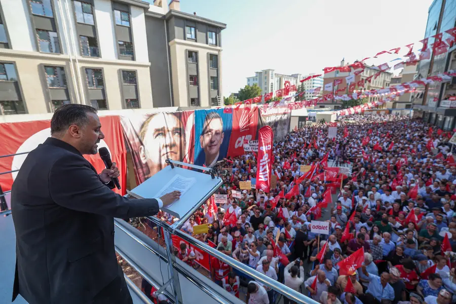Özgür Özel: "DEM’e Selam Verenler Teröristti. Şimdi Birlikte Yol Yürüyeceğiz’ Diyor" 2 Özgür Özel: "DEM’e Selam Verenler Teröristti. Şimdi Birlikte Yol Yürüyeceğiz’ Diyor" 2