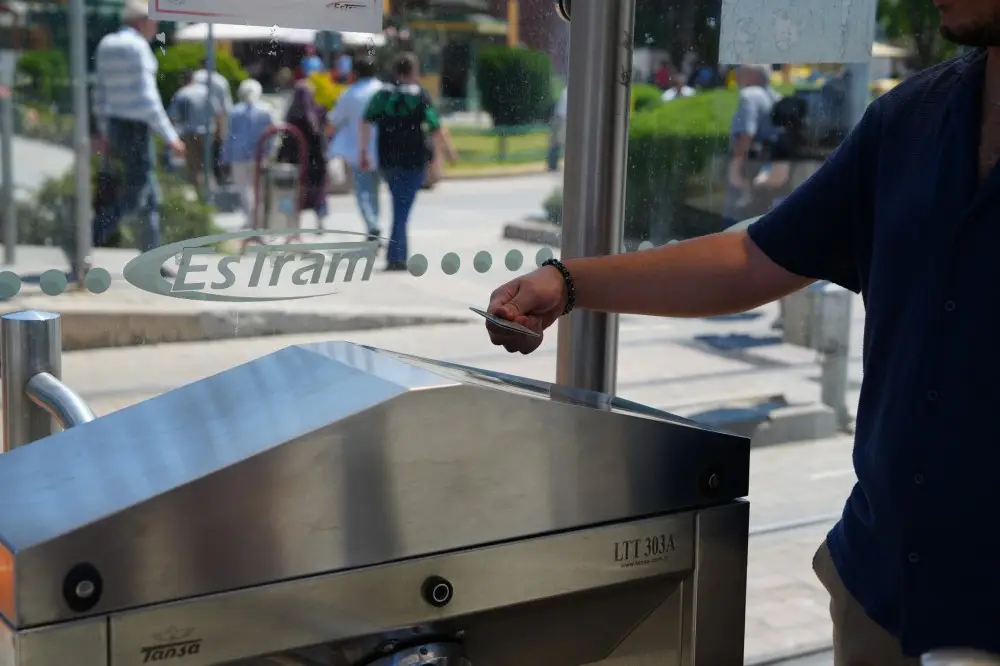 Eskişehir’de “Park Et – Devam Et” Uygulaması Başlıyor 1 Eskişehir’de “Park Et – Devam Et” Uygulaması Başlıyor 1