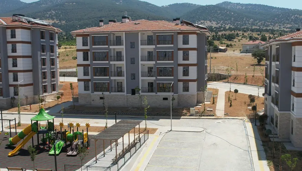 Uşak Sivaslı’da TOKİ Konutları 16 Temmuz’da Sahiplerine Verilecek 1
