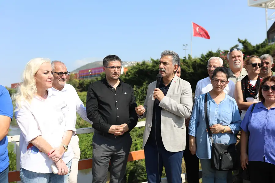 Karsak Deresi’nde Temizlik Çalışmaları Sürüyor 1 Karsak Deresi’nde Temizlik Çalışmaları Sürüyor 1