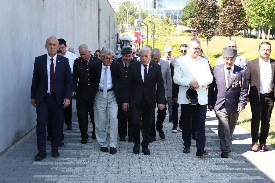 Bozbey: "KKTC, Temmuz Sabahı Yola Çıkan Kahramanların Eseri" 2 Bozbey: "KKTC, Temmuz Sabahı Yola Çıkan Kahramanların Eseri" 2