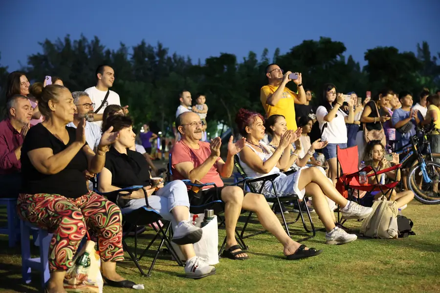 Aydın’da Yaz Konserleri Devam Ediyor 1 Aydın’da Yaz Konserleri Devam Ediyor 1