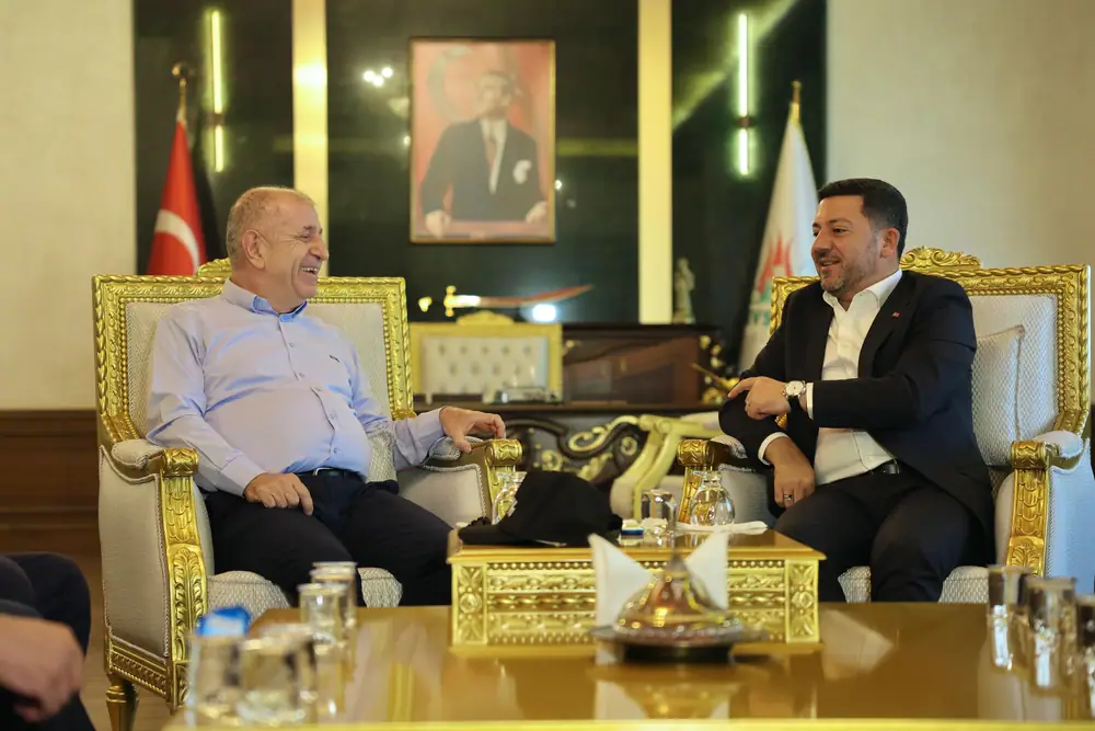 Ümit Özdağ’dan Nevşehir Ziyareti! Belediye Başkanı Rasim Arı ile Görüştü 1 Ümit Özdağ’dan Nevşehir Ziyareti! Belediye Başkanı Rasim Arı ile Görüştü 1