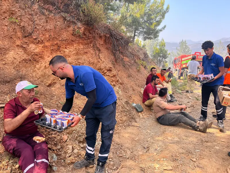 Antalya Gazipaşa'da Yangın! Mersin Sınırına Kadar Ulaştı 1 Antalya Gazipaşa'da Yangın! Mersin Sınırına Kadar Ulaştı 1