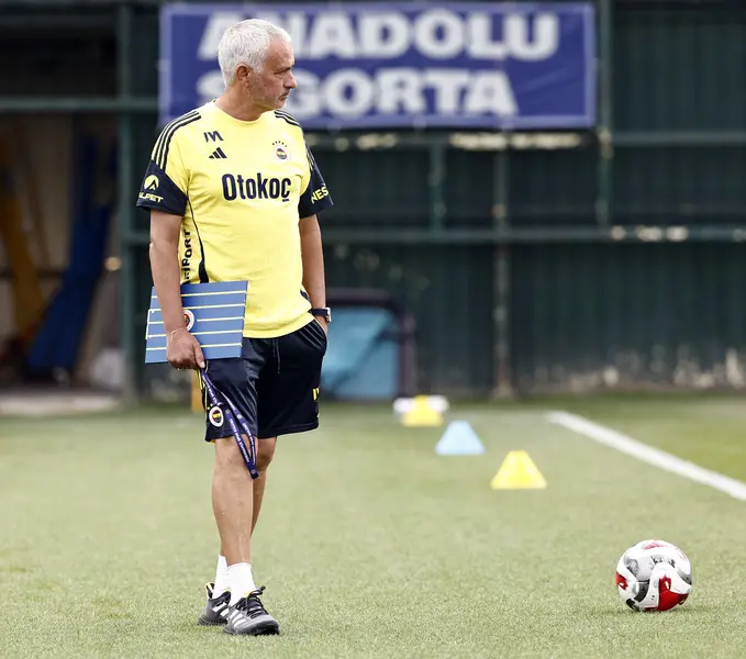 Fenerbahçe-Feyenoord Şampiyonlar Ligi Maçı Ne Zaman? Hangi Kanalda, Saat Kaçta? 1 Fenerbahçe-Feyenoord Şampiyonlar Ligi Maçı Ne Zaman? Hangi Kanalda, Saat Kaçta? 1