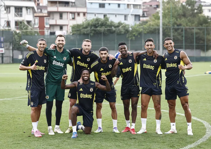 Feyenoord-Fenerbahçe Şampiyonlar Ligi Maçı Hangi Kanalda, Ne Zaman, Saat Kaçta? 1 Feyenoord-Fenerbahçe Şampiyonlar Ligi Maçı Hangi Kanalda, Ne Zaman, Saat Kaçta? 1
