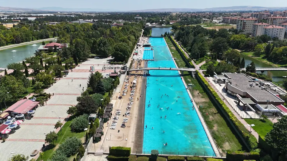 Eskişehir Kentpark Yapay Plajı 2025 Sezonunu Açtı! 1 Ayda 17 Bin Kişiyi Ağırladı 1