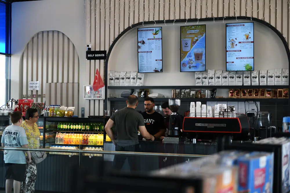 Osmangazi Belediyesi’nin Genç Kafe 320 Bin Ziyaretçiye Ulaştı 1 Osmangazi Belediyesi’nin Genç Kafe 320 Bin Ziyaretçiye Ulaştı 1