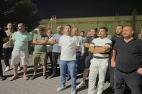 Gemlikte-Liman-Iscileri-Is-Birakti-Sendikal-Direnis-Basladi