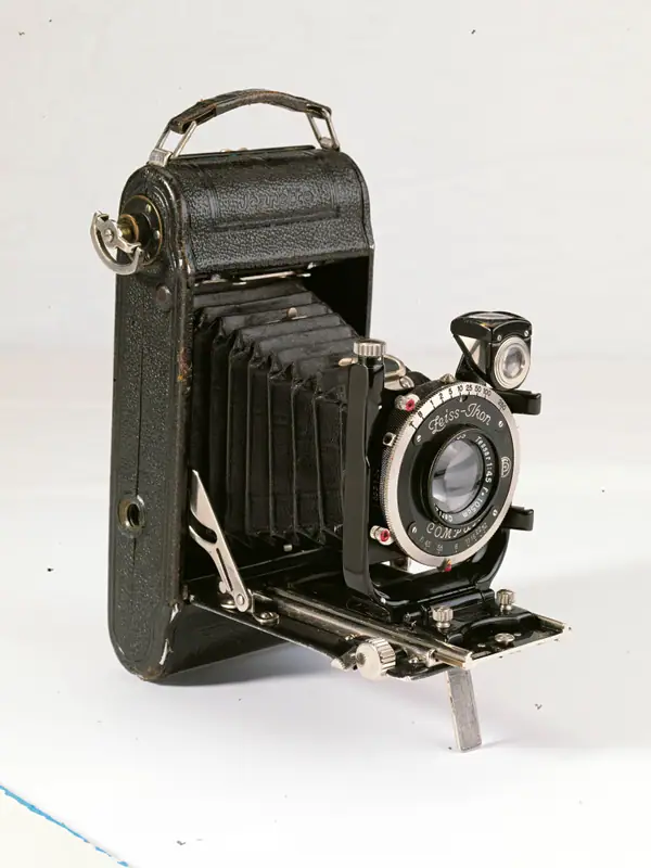 Zamanın kadrajında fotoğraf tarihine yolculuk 1