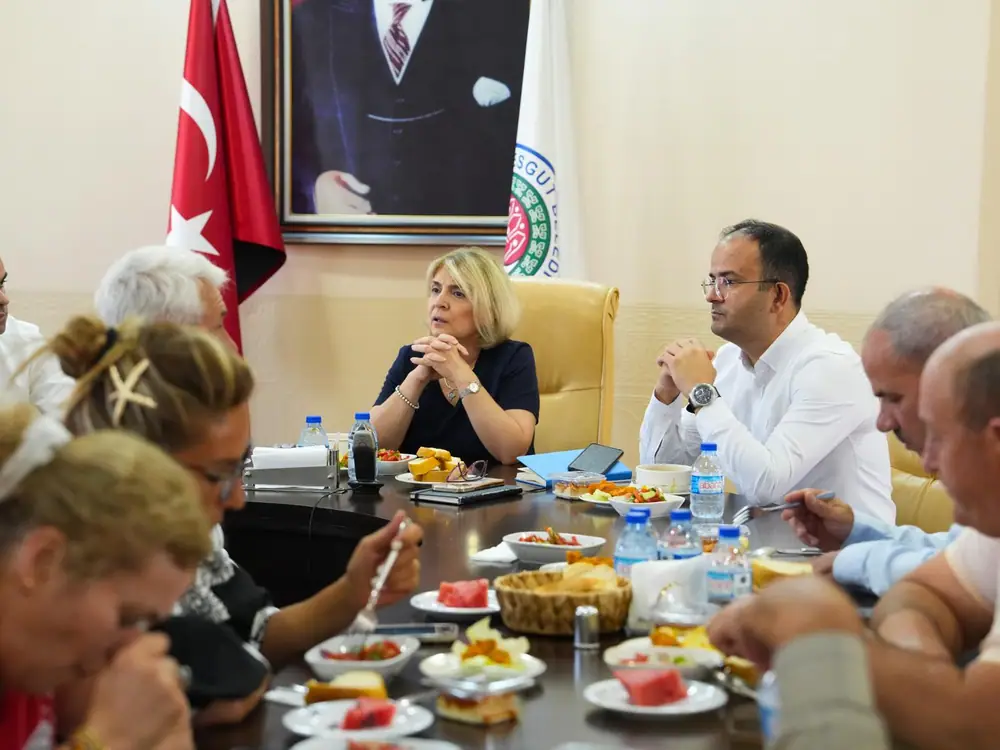 Etimesgut Belediye Başkan Yardımcısı Ebru Keyvan, Muhtarlarla Buluştu 1 Etimesgut Belediye Başkan Yardımcısı Ebru Keyvan, Muhtarlarla Buluştu 1