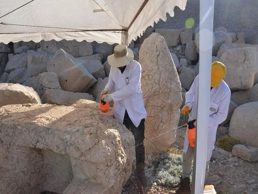 Nemrut Dağı'ndaki Dev Heykellere Nano Teknoloji ile Koruma 3