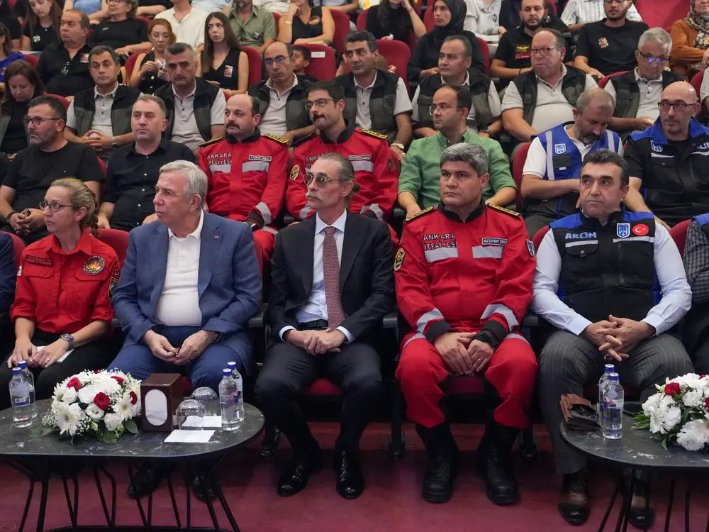 Etimesgut'ta AFAD, AKUT ve OGM Şehitleri Anma Töreni Düzenlendi 1 Etimesgut'ta AFAD, AKUT ve OGM Şehitleri Anma Töreni Düzenlendi 1