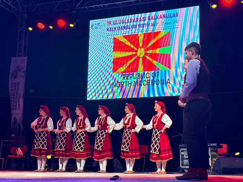 Balkan Coşkusu İzmir’de Sürüyor 2
