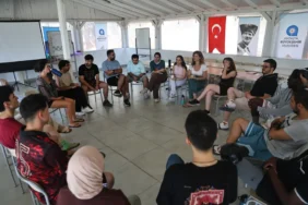 Doğu-Batı Kampı Antalya’da gençleri buluşturdu (1)