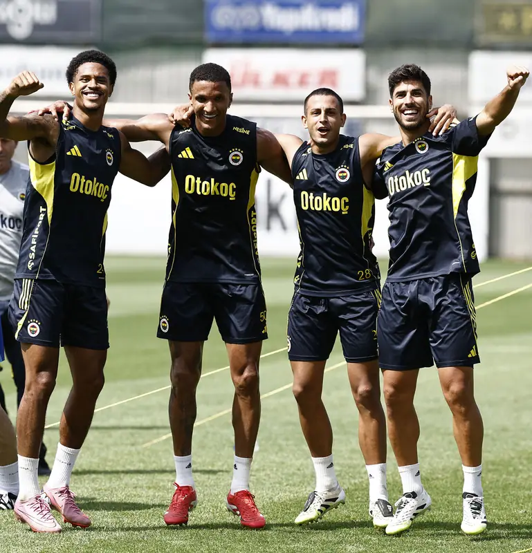 Fenerbahçe, Trabzonspor Maçı Hazırlıklarını Sürdürüyor! Derbi Ne Zaman? 2 Fenerbahçe, Trabzonspor Maçı Hazırlıklarını Sürdürüyor! Derbi Ne Zaman? 2