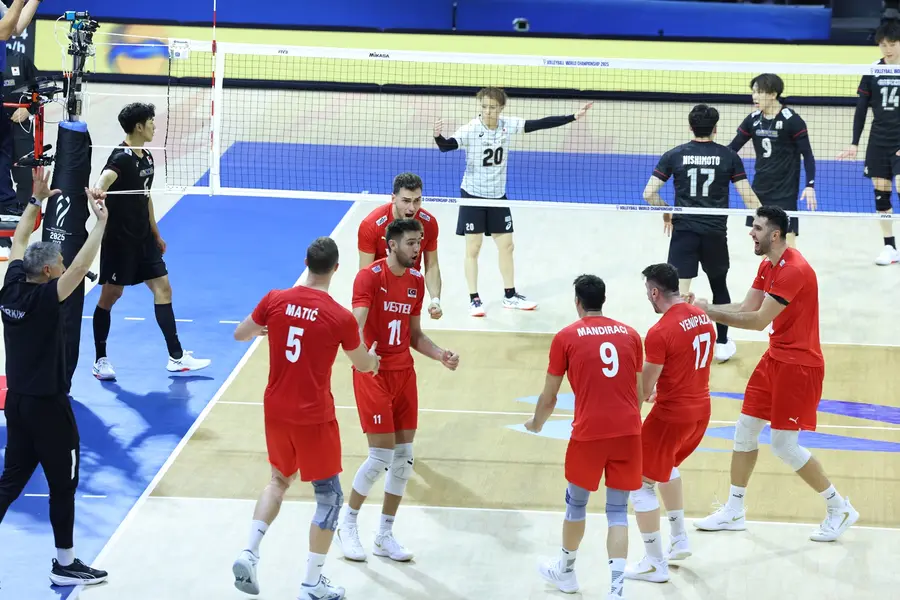Türkiye Japonya'yı 3-0 Mağlup Etti 3