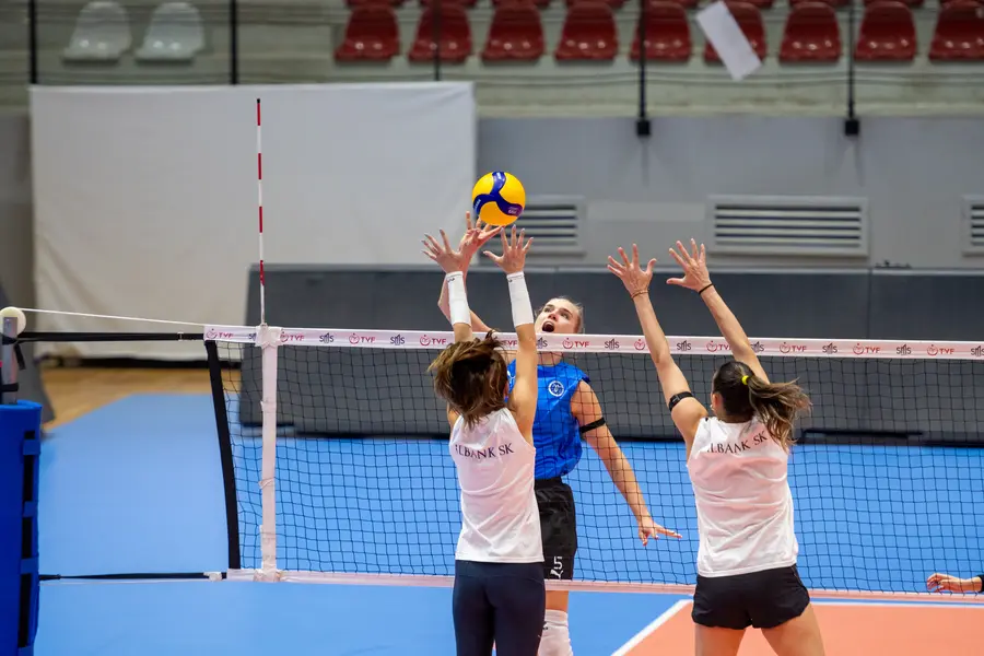 Aydın BBSK Hazırlık Maçında İlbank'ı 3-1 Yendi 1 Aydın BBSK Hazırlık Maçında İlbank'ı 3-1 Yendi 1