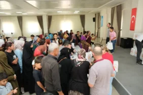BÜYÜKŞEHİRDEN KIRSAL İLÇELERDEKİ ÖĞRENCİLERE KIRTASİYE DESTEĞİ (1)