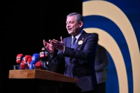 özgür özel manisa