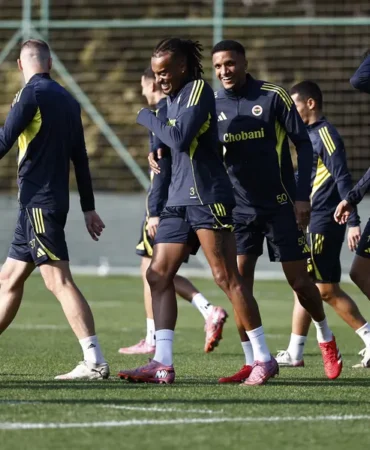 Fenerbahçe, UEFA Avrupa Ligi'nde OGC Nice'i Ağırlıyor… Maç Hangi Kanalda, Saat Kaçta? 14 fenerbahçe nice