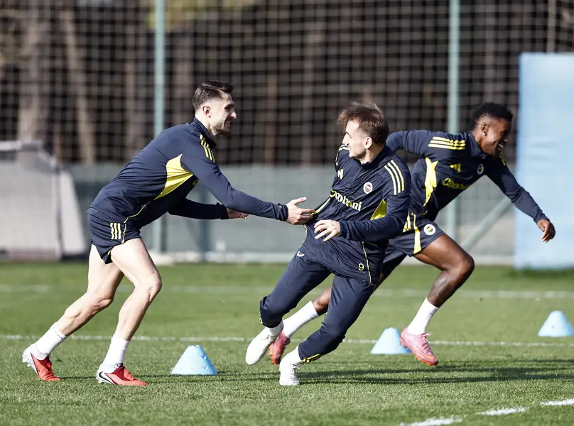 Fenerbahçe, UEFA Avrupa Ligi'nde OGC Nice'i Ağırlıyor… Maç Hangi Kanalda, Saat Kaçta? 2 Fenerbahçe, UEFA Avrupa Ligi'nde OGC Nice'i Ağırlıyor… Maç Hangi Kanalda, Saat Kaçta? 2