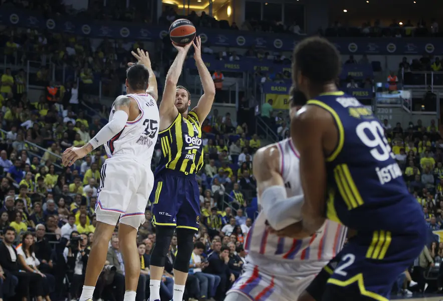 Fenerbahçe Beko, EuroLeague’e Galibiyetle Başladı 2 Fenerbahçe Beko, EuroLeague’e Galibiyetle Başladı 2