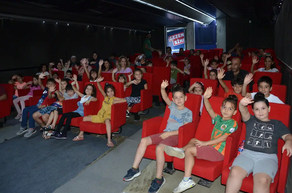 Altın Portakal’ın “Gezen Sinema” Etkinlikleri Başlıyor 1 Altın Portakal’ın “Gezen Sinema” Etkinlikleri Başlıyor 1