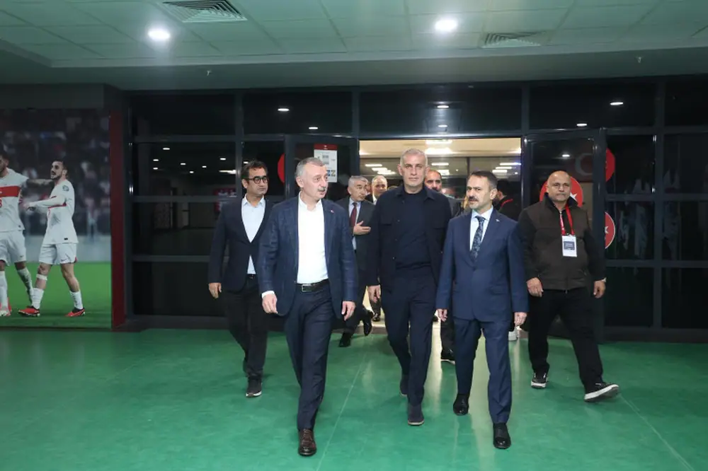 Gürcistan Maçı Öncesi Milli Takıma "Size Güveniyoruz" Mesajı 2 Gürcistan Maçı Öncesi Milli Takıma "Size Güveniyoruz" Mesajı 2