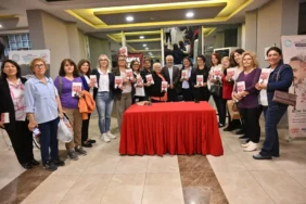 Gazeteci Yavuz Oğhan Manisalılarla Buluştu (3)