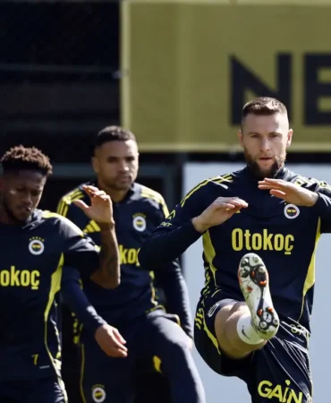 Fenerbahçe'nin Stuttgart Maçı İlk 11'i Belli Oldu 7 fenerbahçe-stuttgart