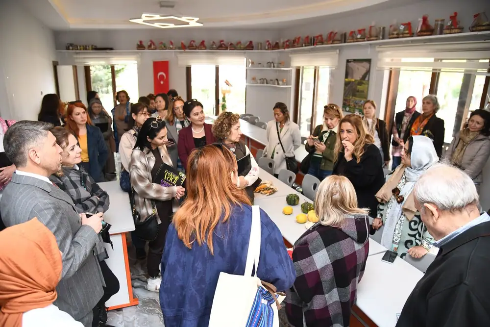 Büyükelçi Eşleri Pursaklar'da Endemik Vadi'de 1 Büyükelçi Eşleri Pursaklar'da Endemik Vadi'de 1
