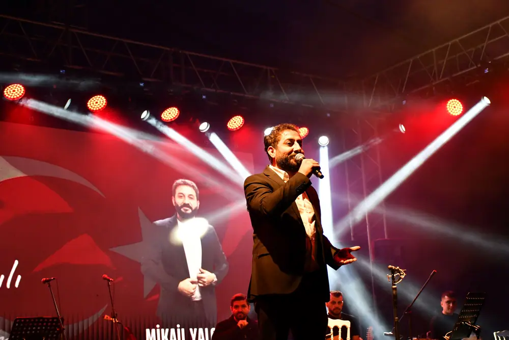 Kalecik'te Cumhuriyet Ateşi Yakıldı 1 Kalecik'te Cumhuriyet Ateşi Yakıldı 1