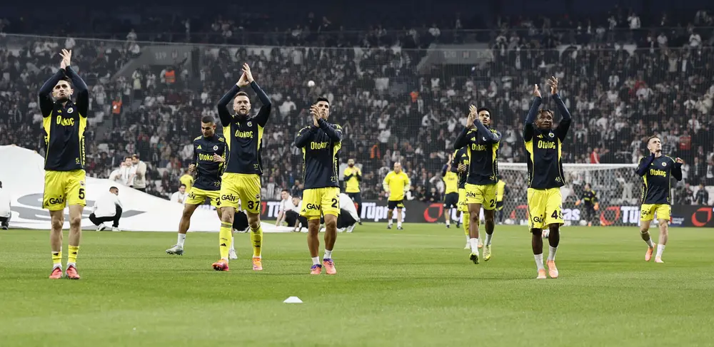 Fenerbahçe'den, Beşiktaş Derbisi'nde Muhteşem Geri Dönüş! 2-3 1 Fenerbahçe'den, Beşiktaş Derbisi'nde Muhteşem Geri Dönüş! 2-3 1