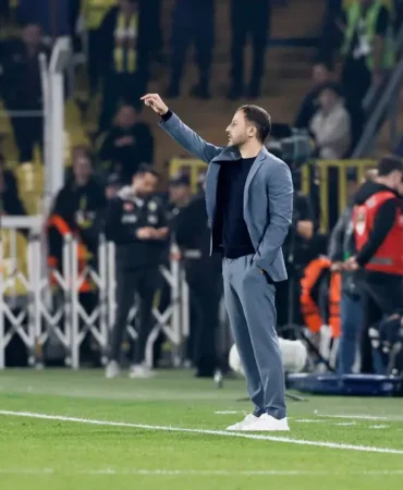Tedesco: "Oyuncularımla Gurur Duyuyorum" 18 tedesco