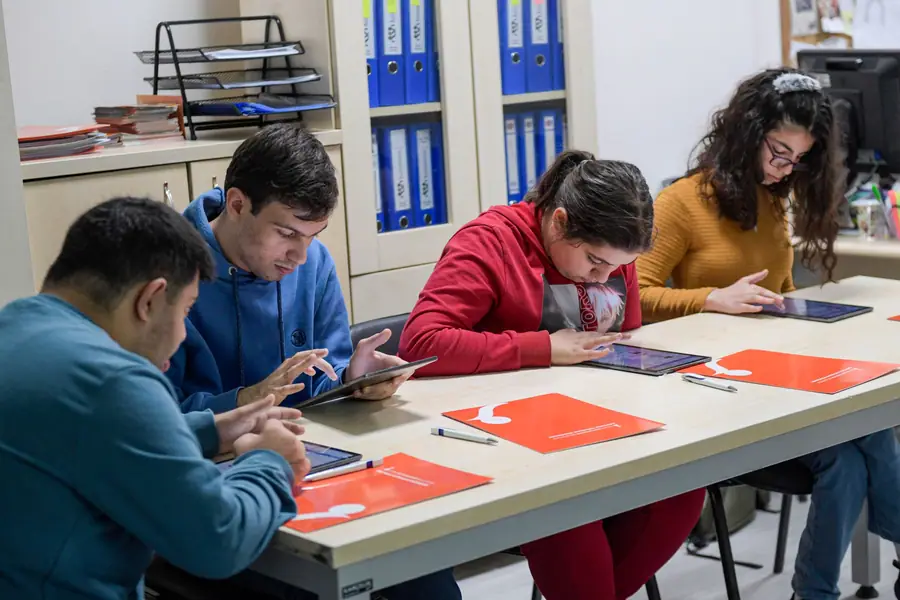 İzmir'de Destekli İstihdam Ofisi 53 Engelli Vatandaşı İşe Yerleştirdi 1