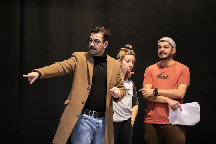 İzmir Şehir Tiyatroları'nın Yeni Oyunu 20 Aralık'ta Sahnede 1