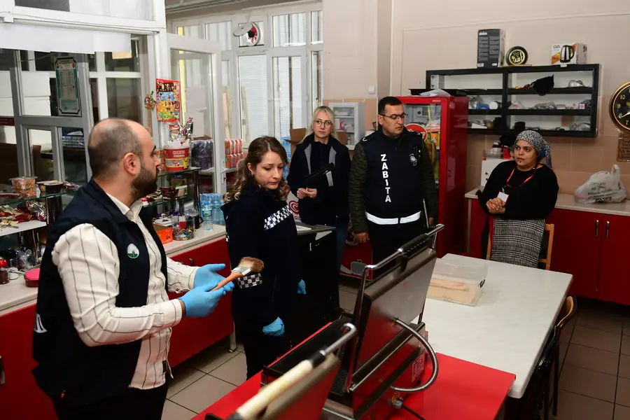 Osmangazi'de Okul Kantinlerine Sıkı Denetim 1 Osmangazi'de Okul Kantinlerine Sıkı Denetim 1