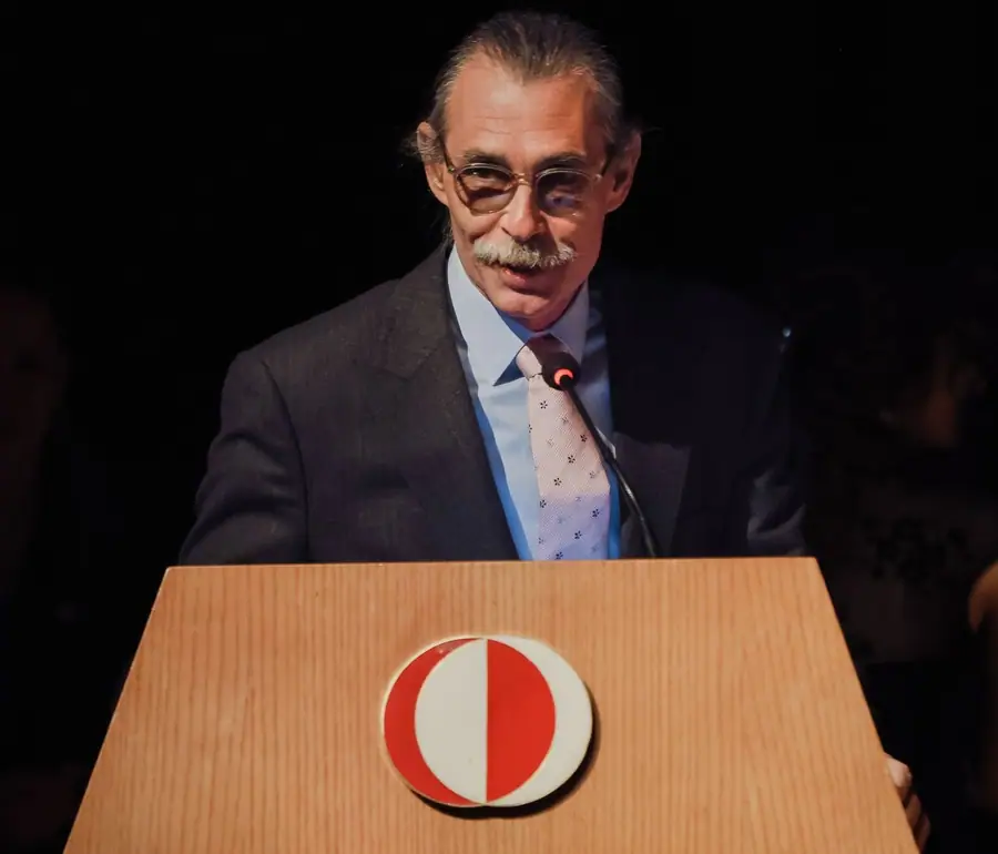 Başkan Beşikçioğlu'na ODTÜ'de Onur Ödülü 1